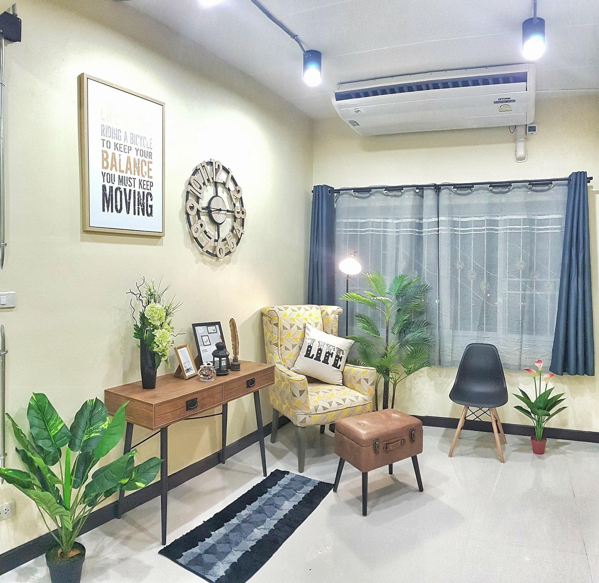Hotel Post@Phrasing Private House Chiang Mai Esterno foto