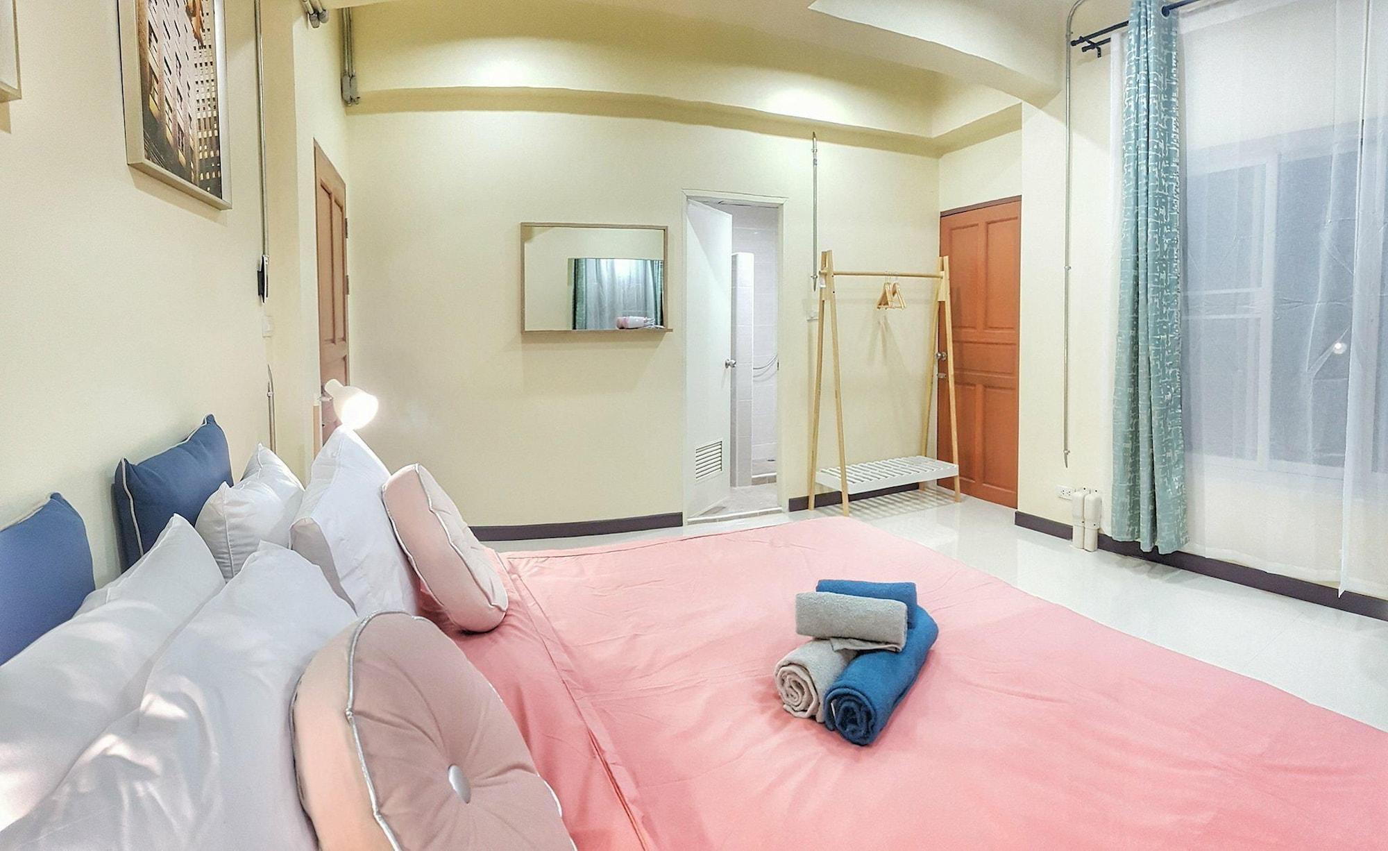 Hotel Post@Phrasing Private House Chiang Mai Esterno foto