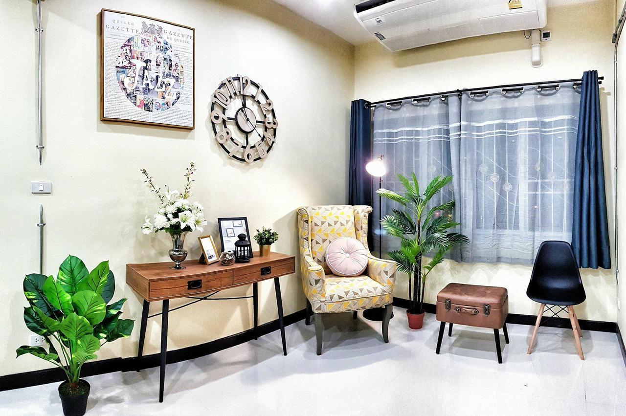 Hotel Post@Phrasing Private House Chiang Mai Esterno foto